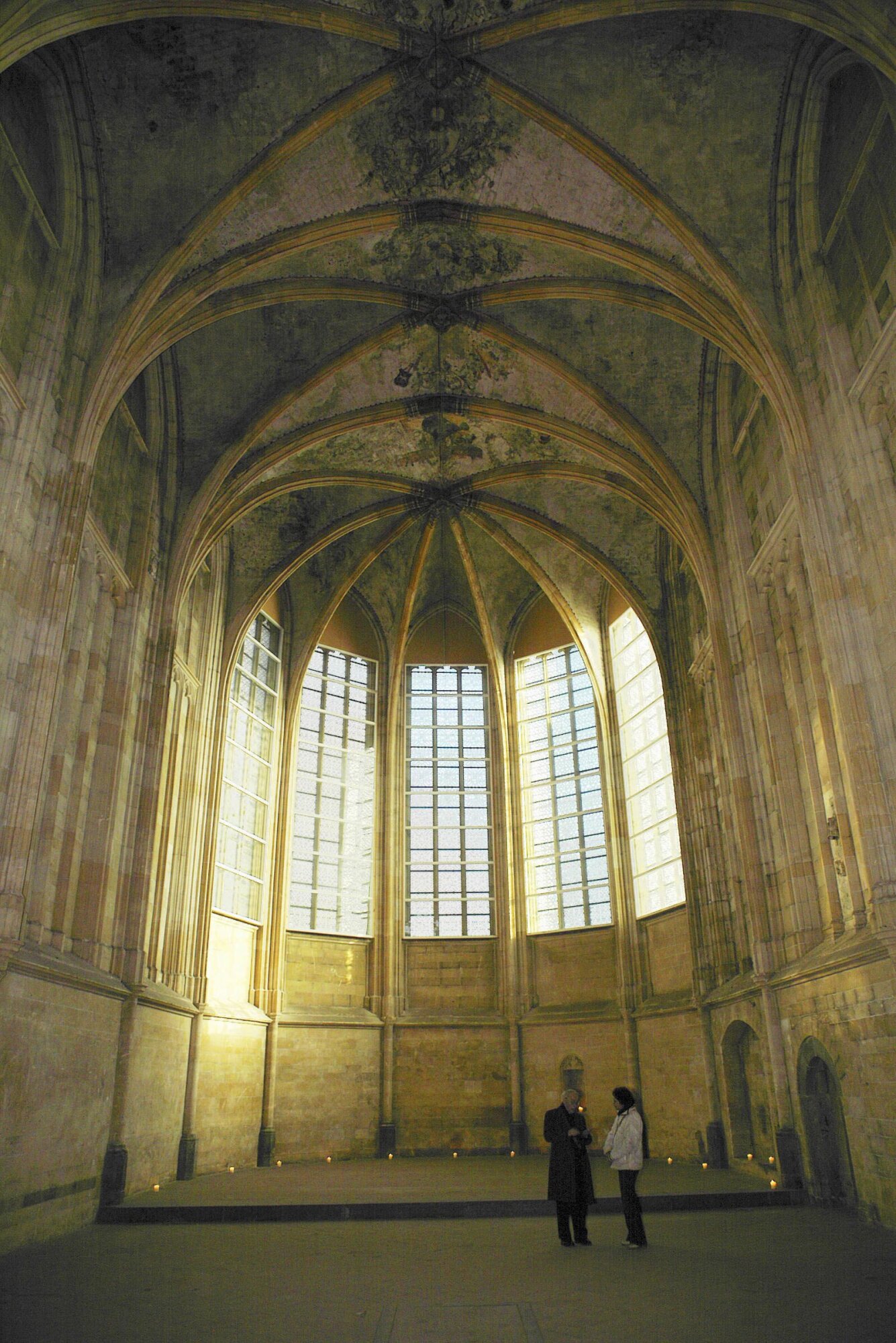 Kruisherenhotel gewelven.