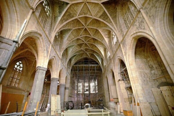 Kruisherenhotel Maastricht gewelven.