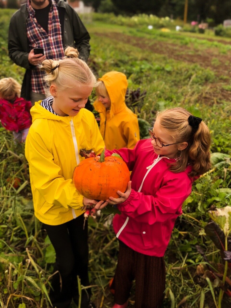 Garden tour kids | Château St. Gerlach.