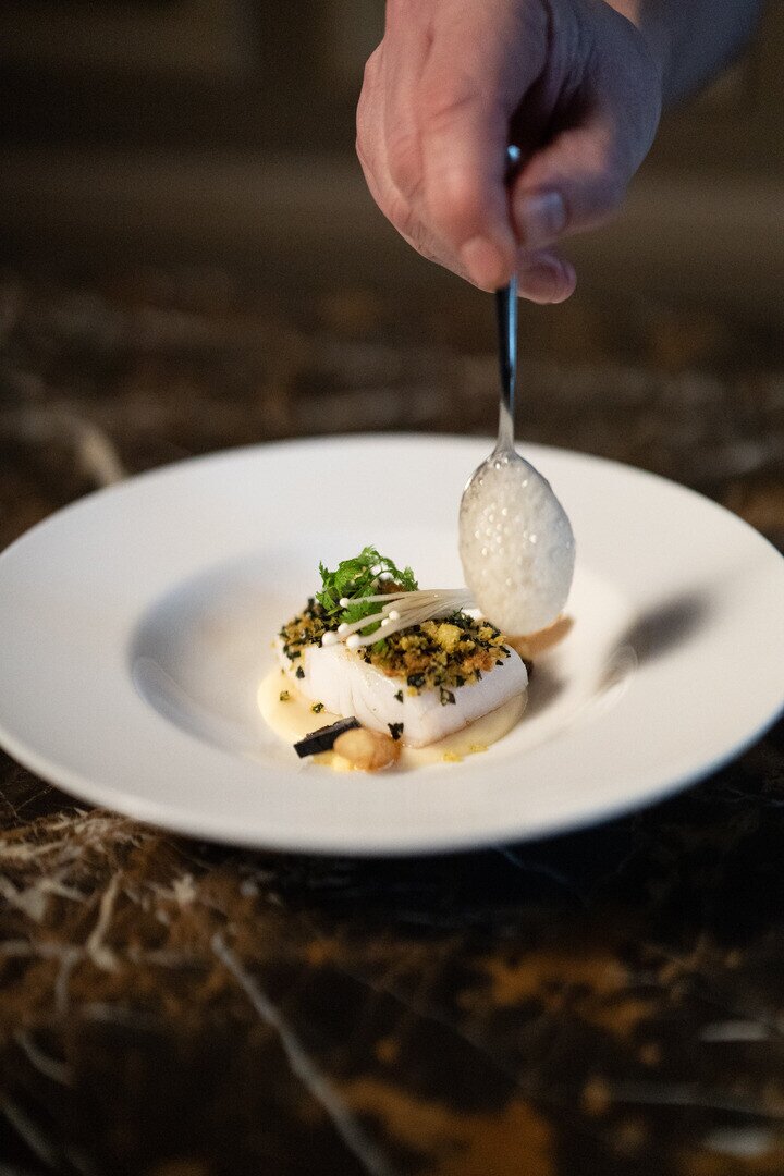 Dish Les Salons | Château St. Gerlach.