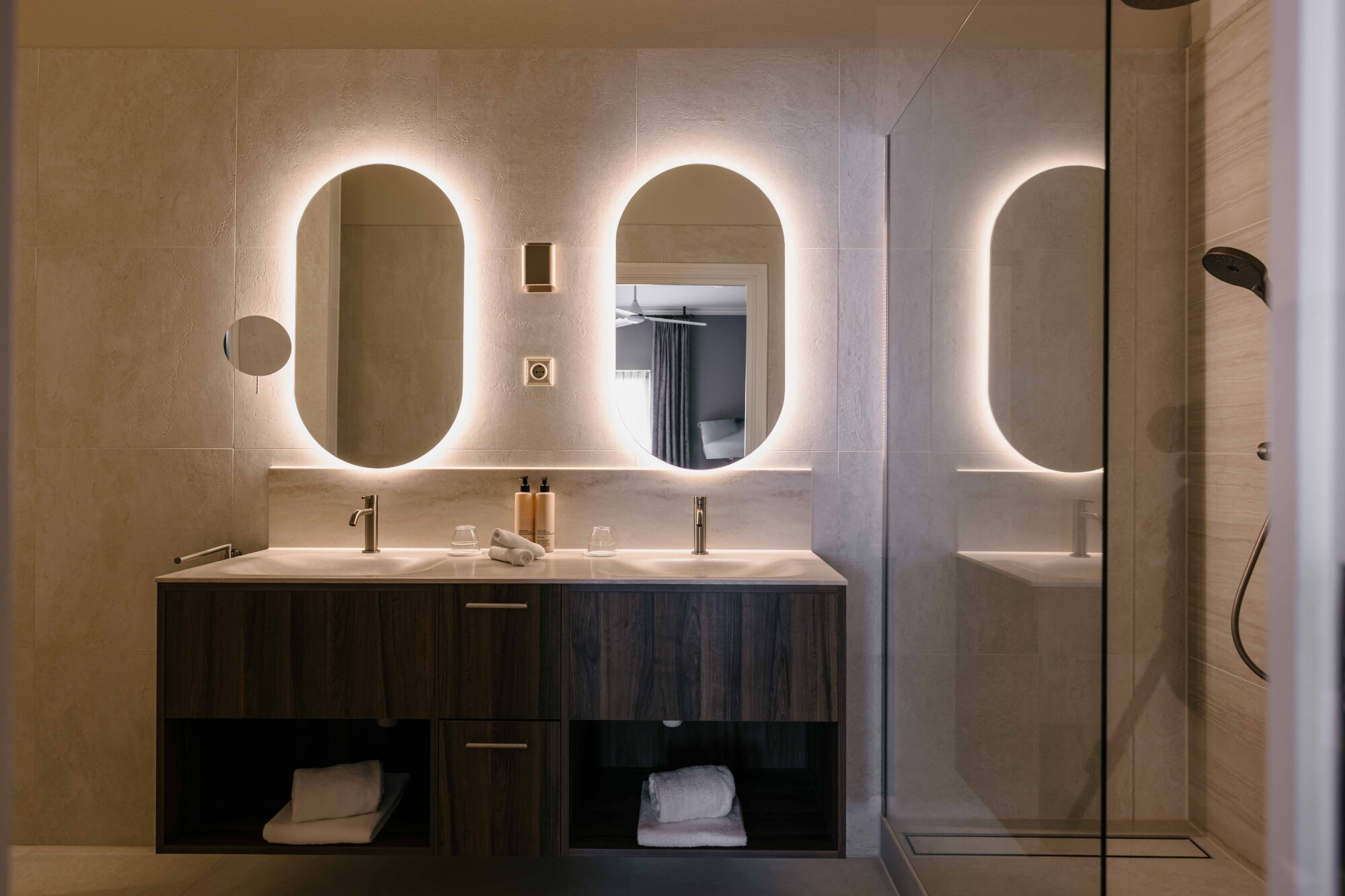 Bathroom one-bedroom residence | Château St. Gerlach.