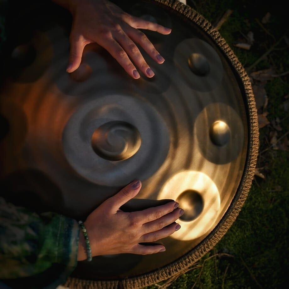 Handpan Mara Berzina.