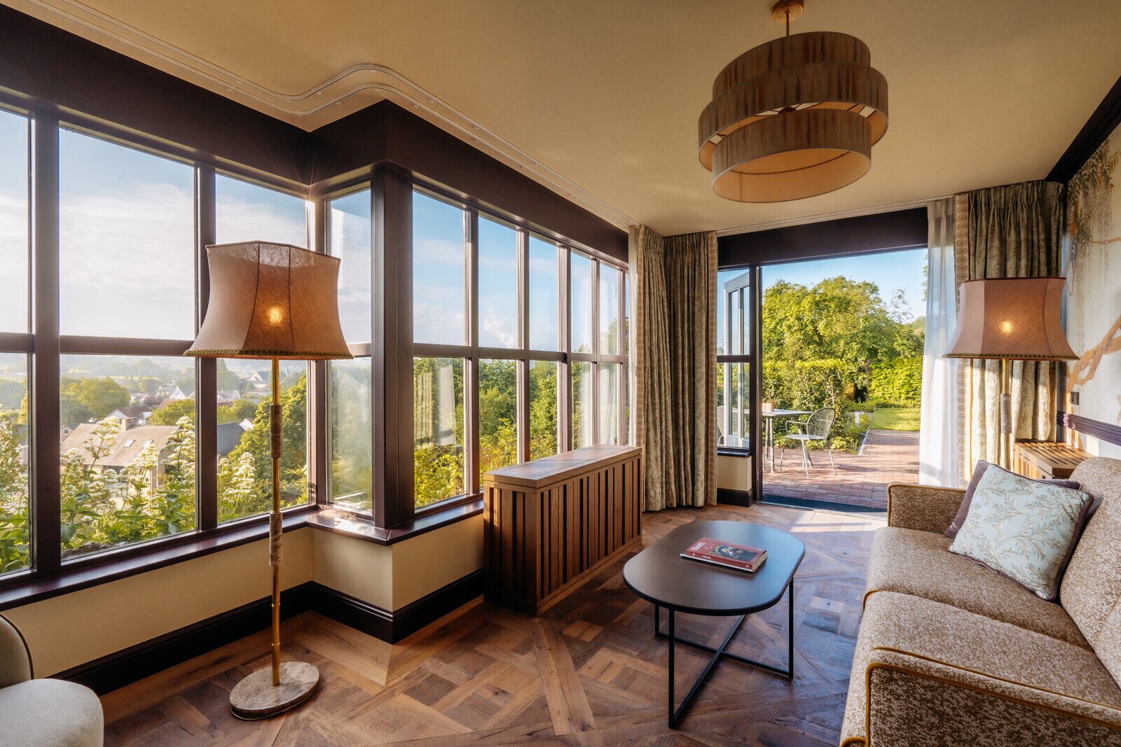 Uitzicht zitkamer suite | Château Neercanne.